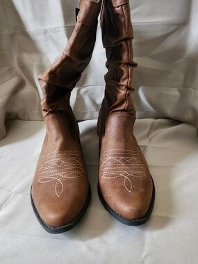 Women's Brown Slouchy Western Boots
